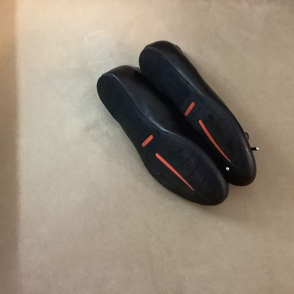 2 New Leather Shoes (Geoxx and Rockport) - Picture 7 of 7